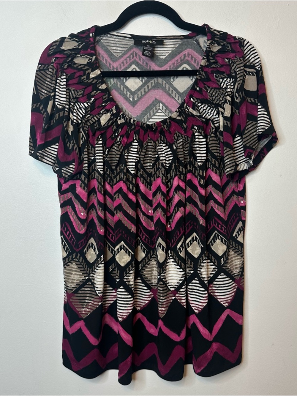Style & Co Women’s Plus Size Pink & Black Short Sleeve Blouse 1X Geometric